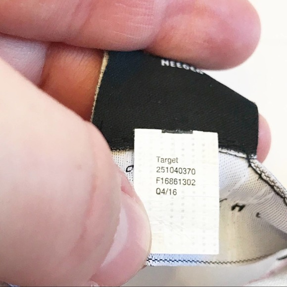 Victoria Beckham For Target Pleated Jacquard Blush Pink Shorts 0 - Picture 7 of 13